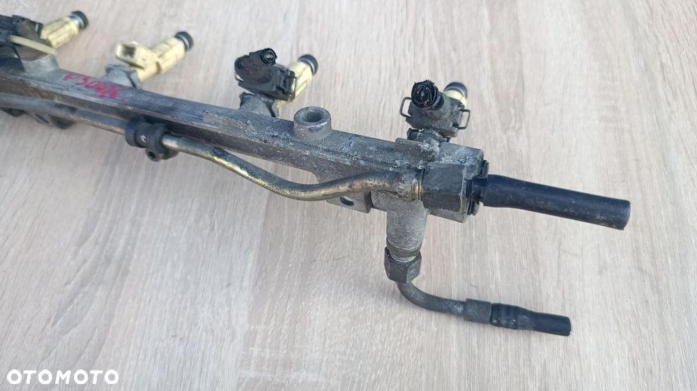 LISTWA WTRYSKOWA - WTRYSKI SSANGYONG REXTON 2.3 A1620783123 A161078345 - 6