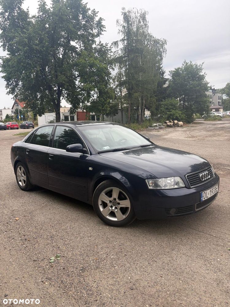 Audi A4 Limousine - 2