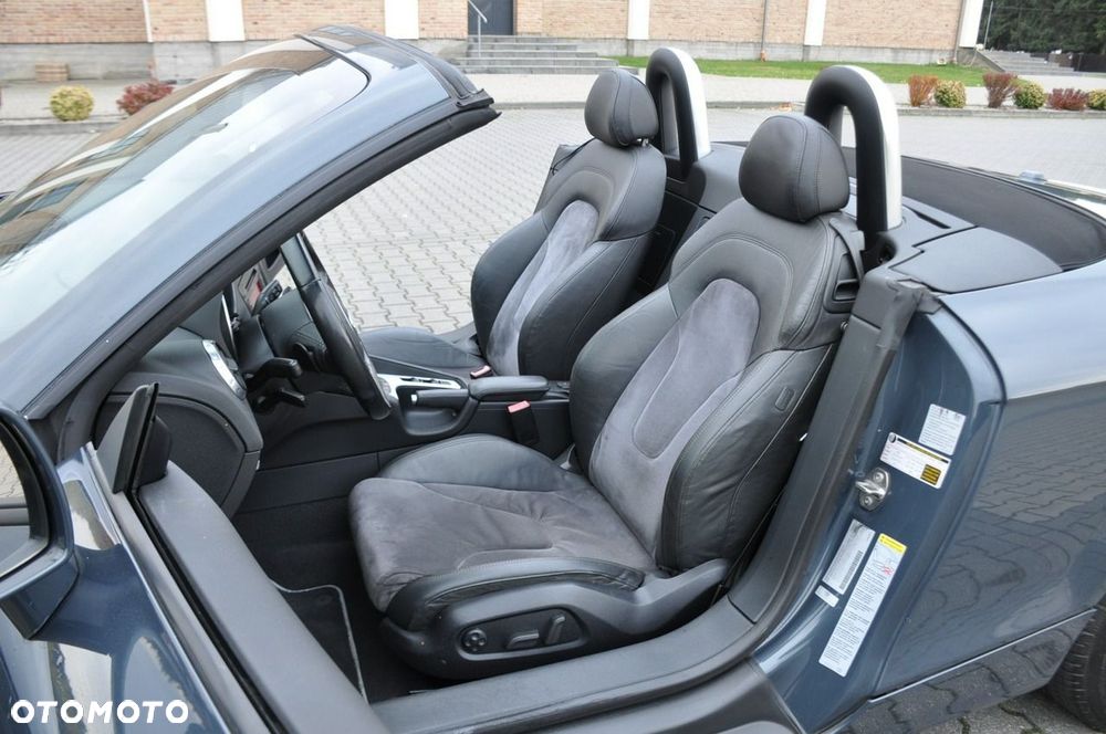 Audi TT Roadster - 30