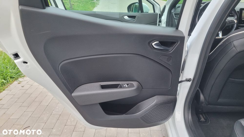 Renault Clio 1.0 TCe Intens - 12