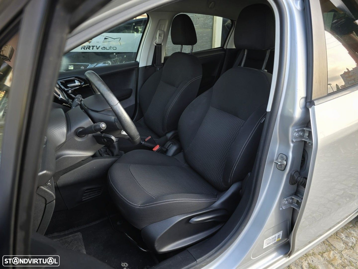 Peugeot 208 1.2 PureTech Style - 17