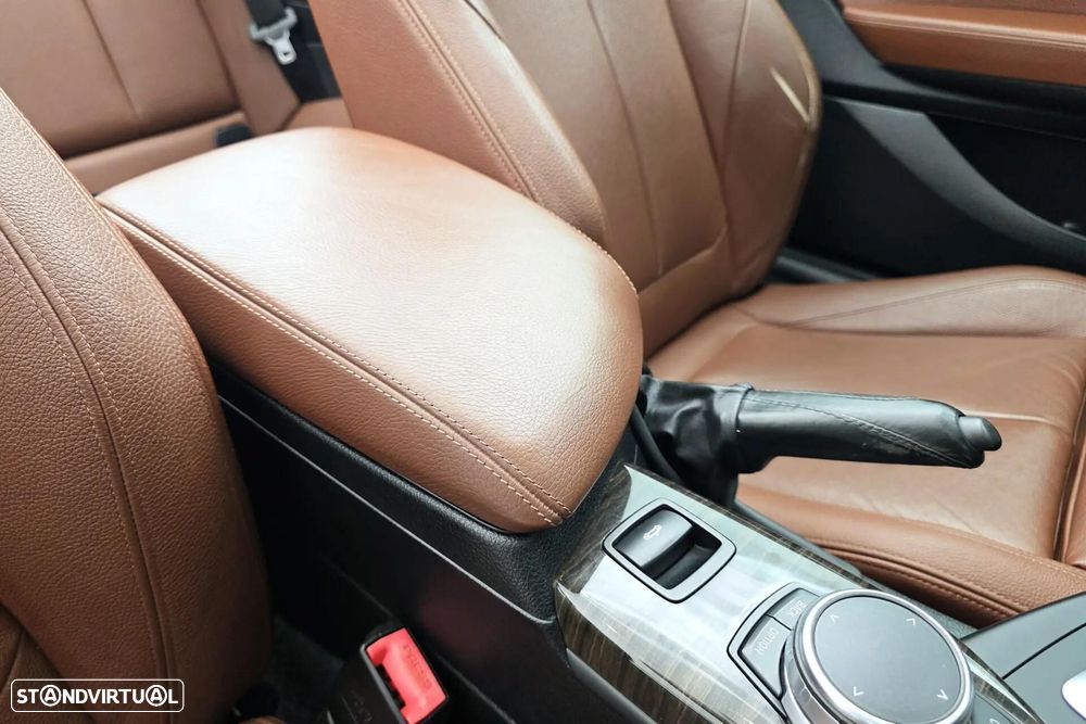 BMW M240i xDrive Auto - 27
