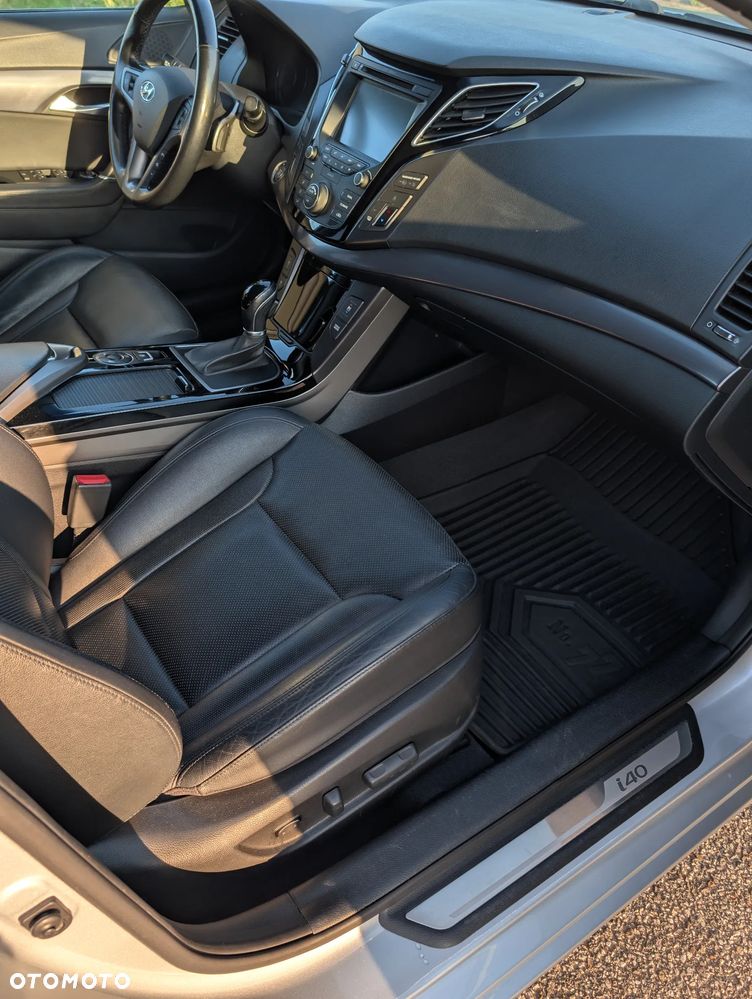 Hyundai i40 Kombi 1.7 CRDi DCT Premium - 16