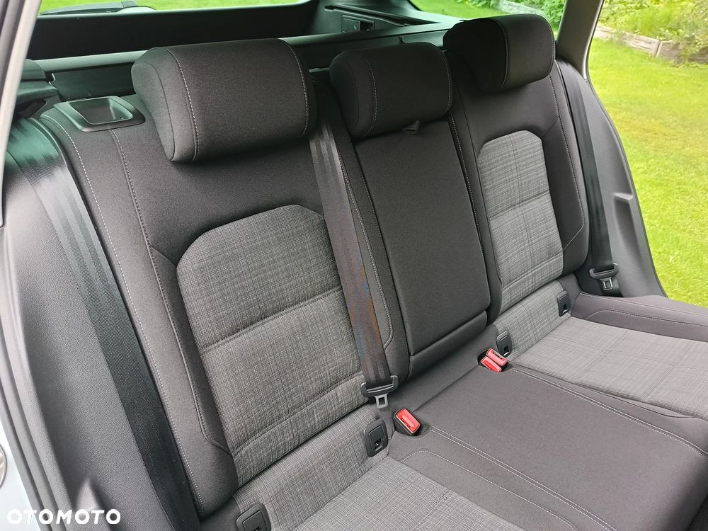 Volkswagen Passat 2.0 TDI SCR Comfortline DSG - 28