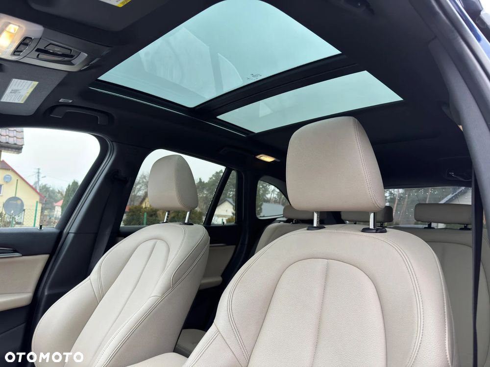 BMW X1 xDrive25i xLine sport - 30