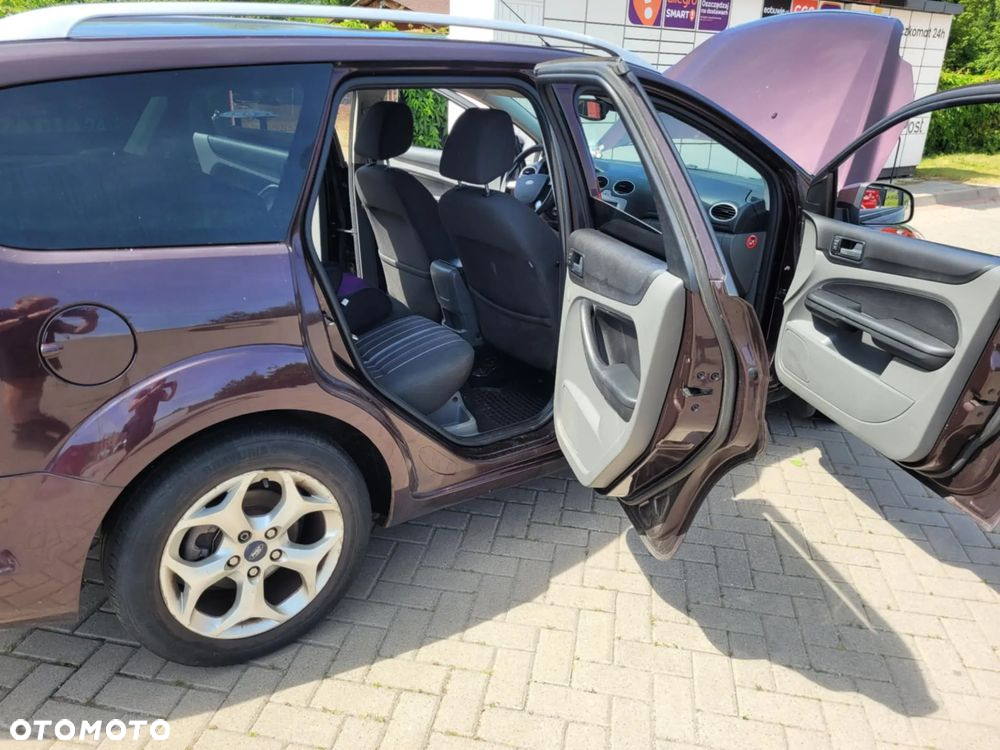 Ford Focus 1.8 Style - 6