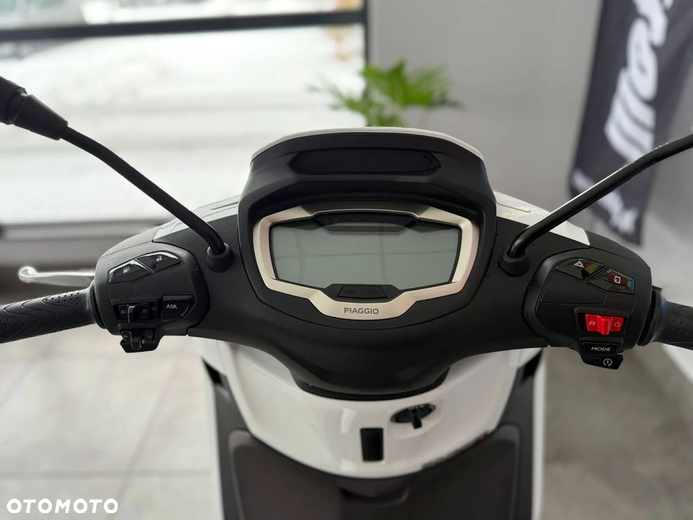 Piaggio Beverly - 16