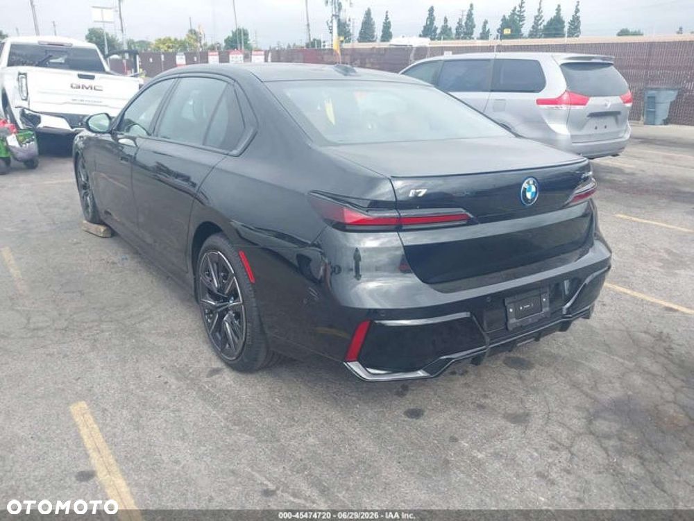 BMW i7 - 3