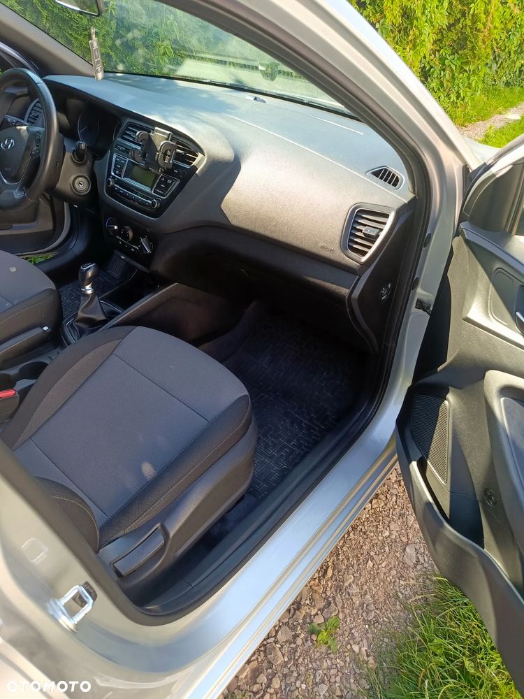 Hyundai i20 1.2 Fresh - 11