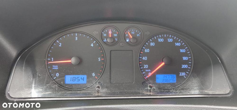 Volkswagen TRANSPORTER T5 - 27
