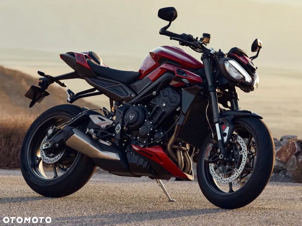Triumph Street Triple - 1
