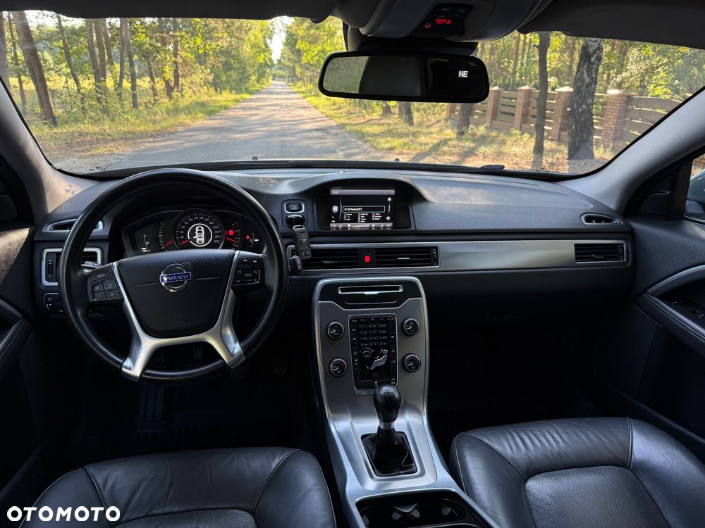 Volvo V70 D4 Momentum - 16