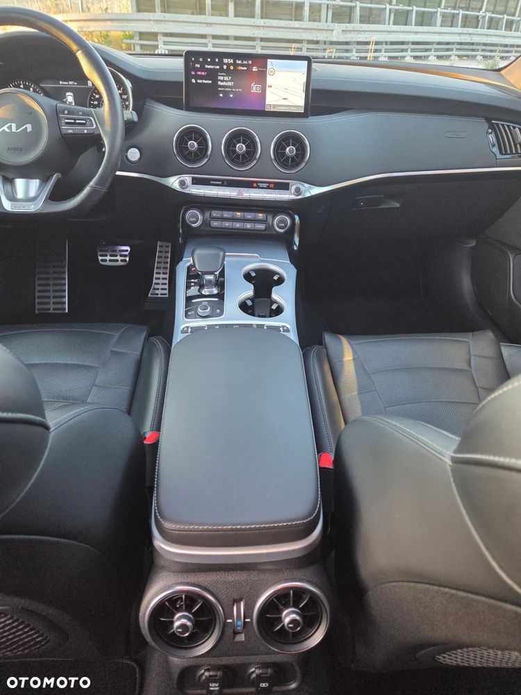 Kia Stinger 3.3 T-GDI V6 GT AWD - 6