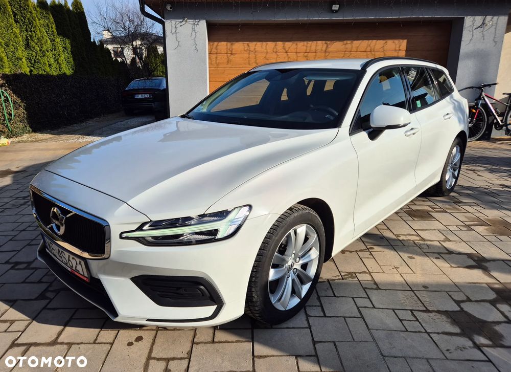 Volvo V60 B3 B Momentum - 3