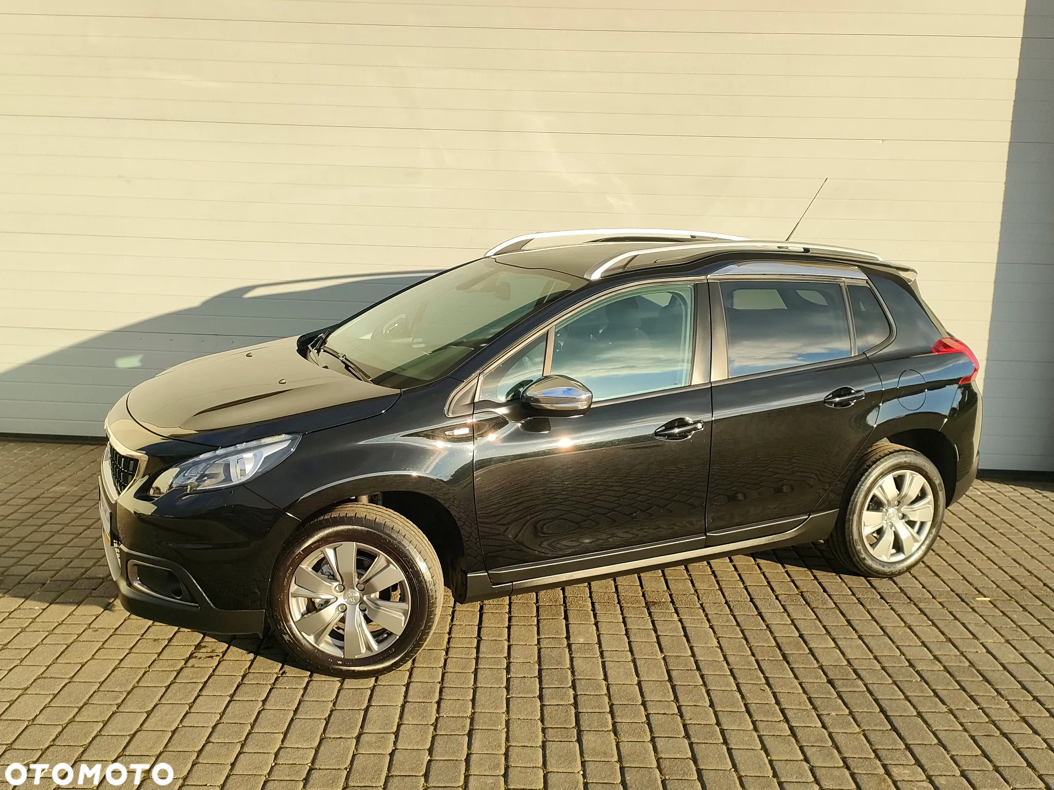 Peugeot 2008 1.2 Pure Tech Style - 2