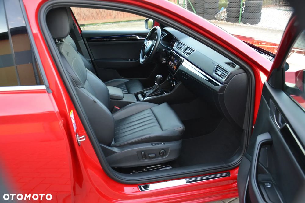 Skoda Superb Combi 2.0 TDI 4x4 DSG L&K - 38