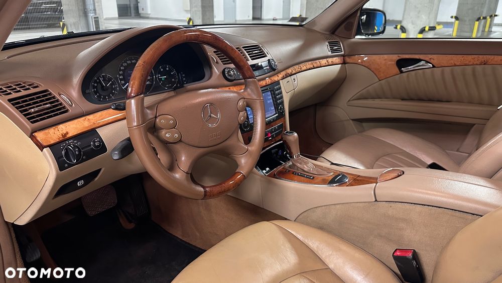 Mercedes-Benz Klasa E 320 CDI 7G-TRONIC Elegance - 29