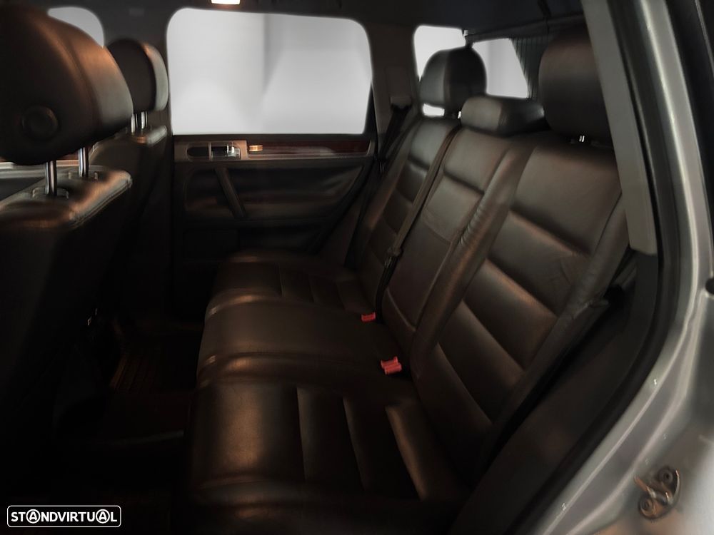 VW Touareg 3.0 TDI V6 Tiptronic - 6