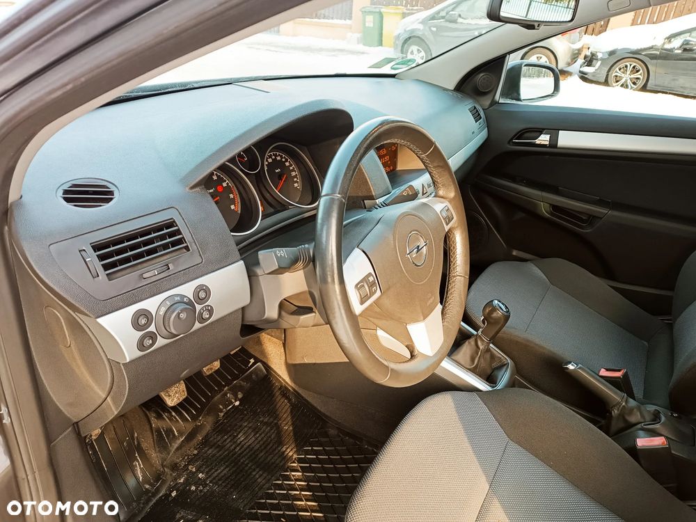 Opel Astra 1.6 Selection - 12