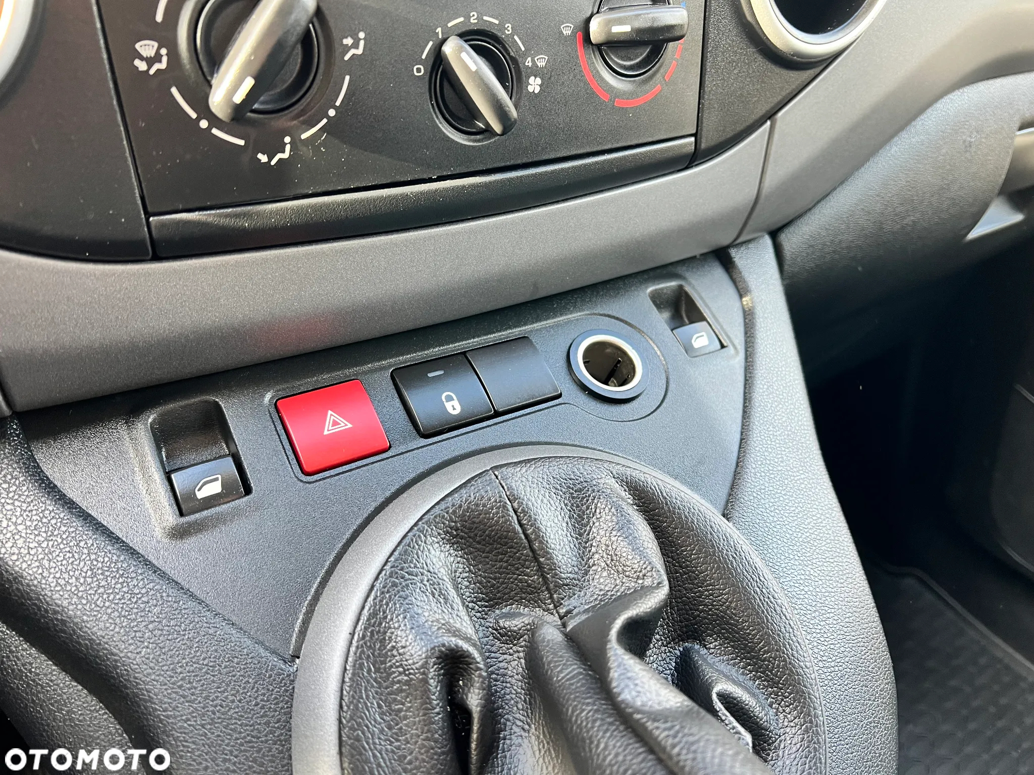 Citroën Berlingo Multispace PureTech 110 SELECTION - 13
