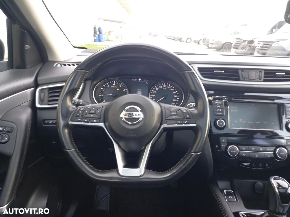 Nissan Qashqai 1.3 DIG-T DCT TEKNA+ - 11