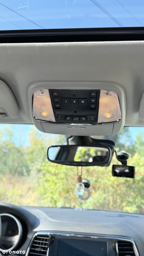 Jeep Grand Cherokee 5.7 V8 HEMI Summit - 11