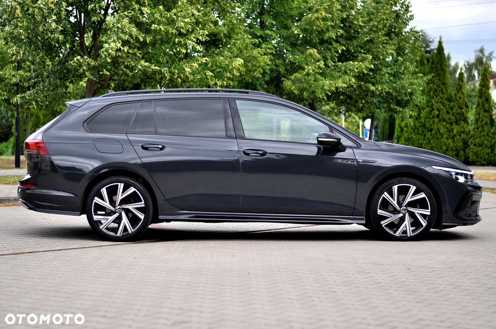 Volkswagen Golf 1.5 eTSI OPF DSG R-Line - 11
