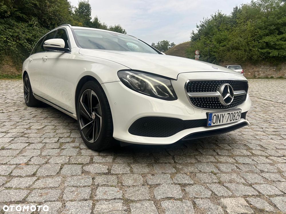Mercedes-Benz Klasa E 220 d Business Edition 9G-TRONIC - 1
