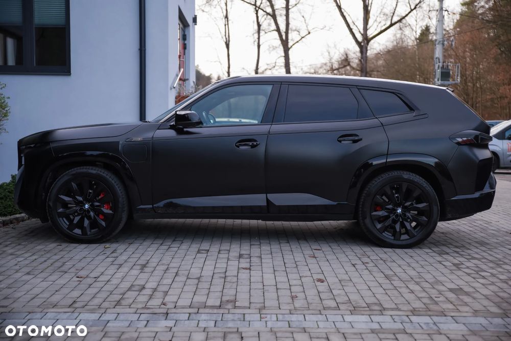 BMW XM - 6