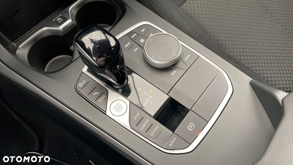 BMW Seria 1 118i Advantage - 16