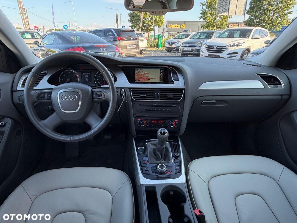 Audi A4 Limousine - 6