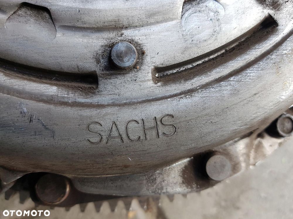 AUDI A3 8P LIFT 08-12r VW EOS GOLF VI 2.0 TDI CFF KOŁO DWUMASOWE - 2