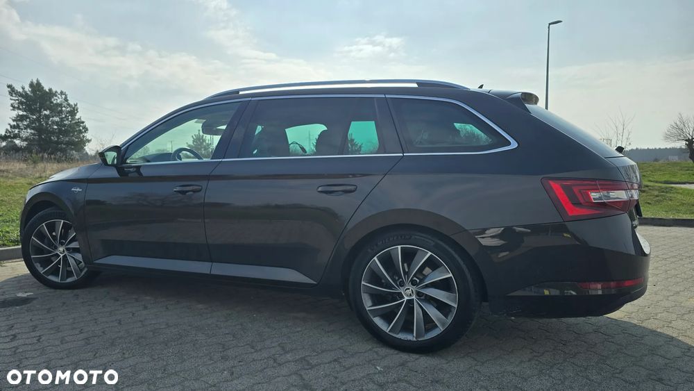 Skoda Superb 2.0 TDI SCR L&K DSG - 5