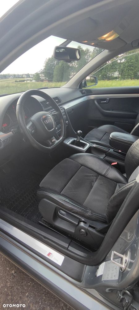 Audi A4 Avant - 11