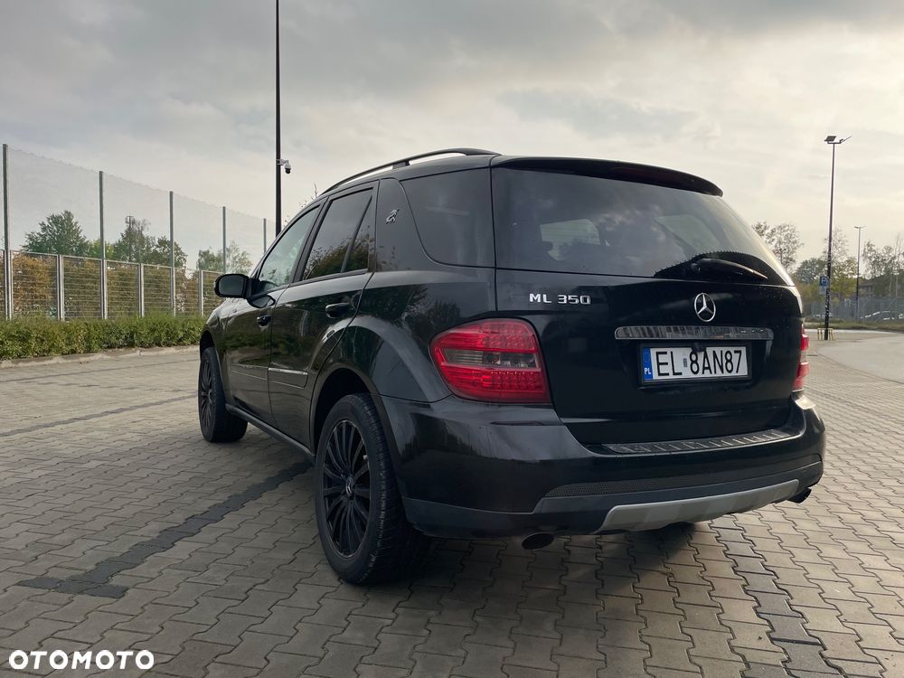 Mercedes-Benz ML - 14