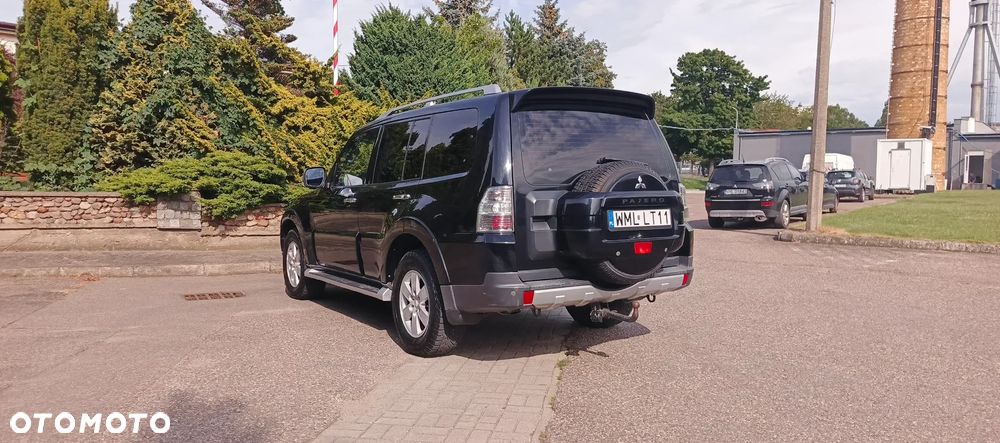 Mitsubishi Pajero - 7