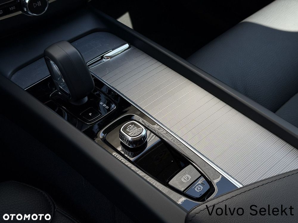 Volvo XC 60 - 24