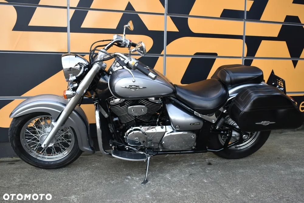 Suzuki VL 800 Volusia - Boulevard C50 - 8