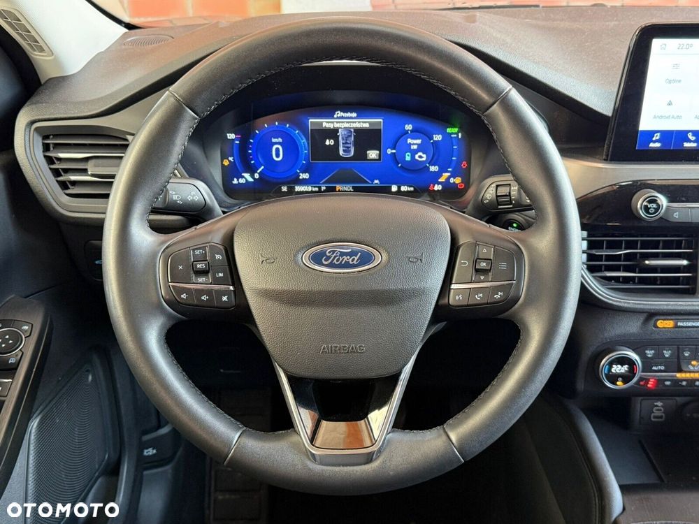 Ford Kuga - 17
