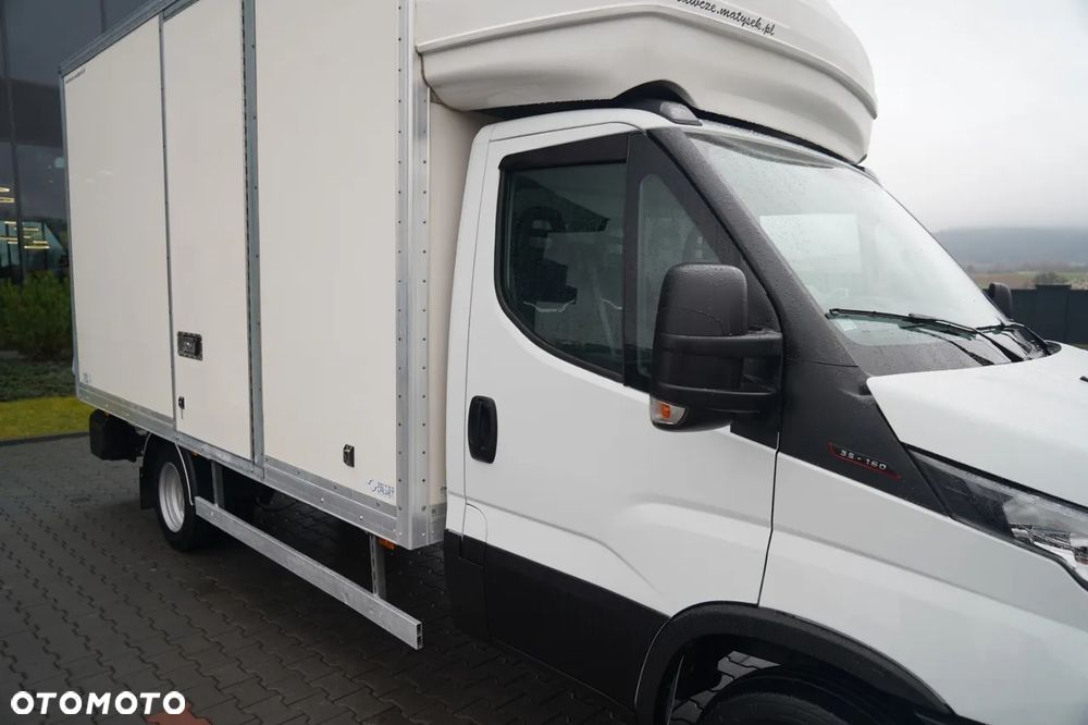 Iveco DAILY 35-160 / KONTENER 4,3 M / WINDA DHOLLANDIA  / BLIŹNIAK   DMC: 3500 KG /  2021 - 15