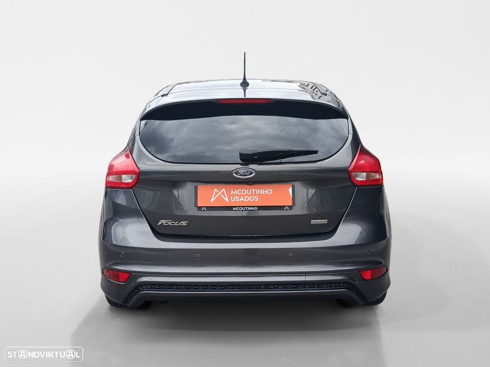 Ford Focus 1.0 EcoBoost MHEV ST-Line - 4
