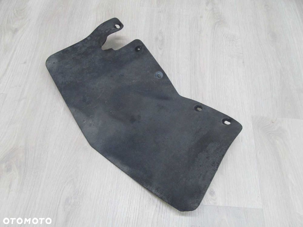 PIAGGIO PORTER HIJET PFAU 1.3 06- CHLAPACZ PRZOD PRAWY - 2