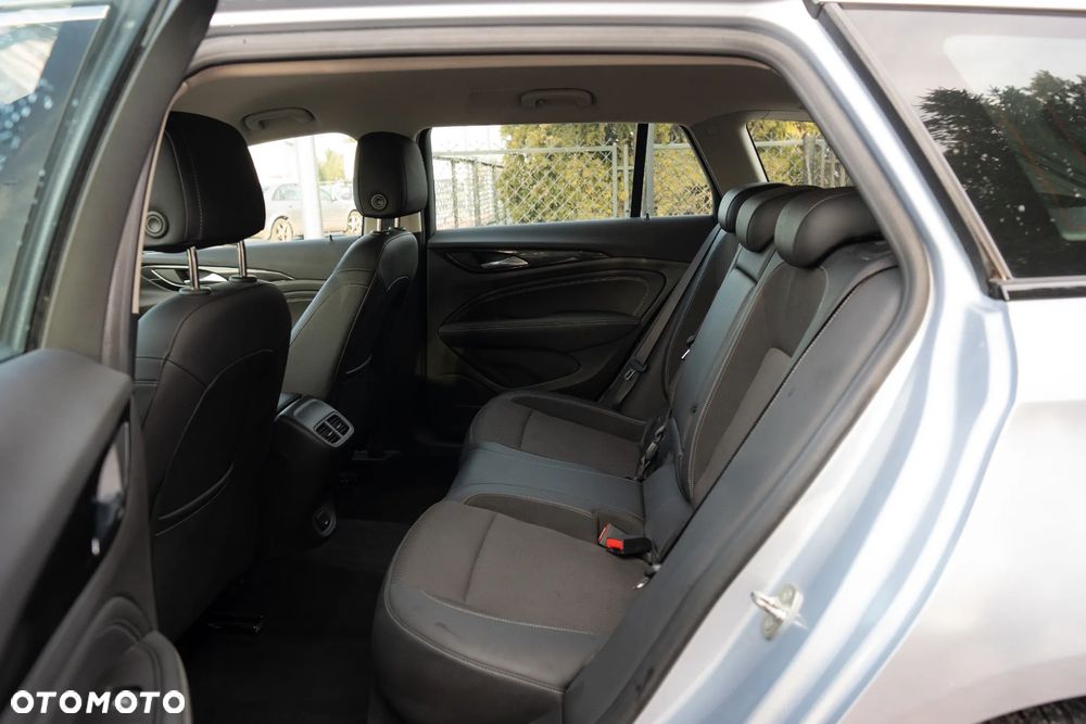 Opel Insignia 1.5 T Innovation S&S - 12