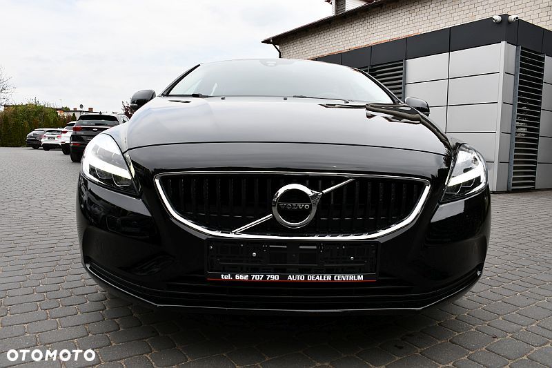 Volvo V40 T2 Momentum - 5