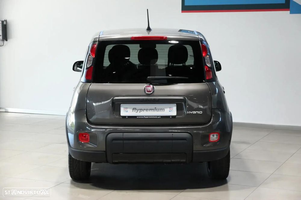 Fiat Panda 1.0 Hybrid Sport — fotografia 13