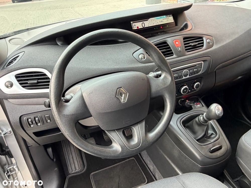 Renault Scenic - 24
