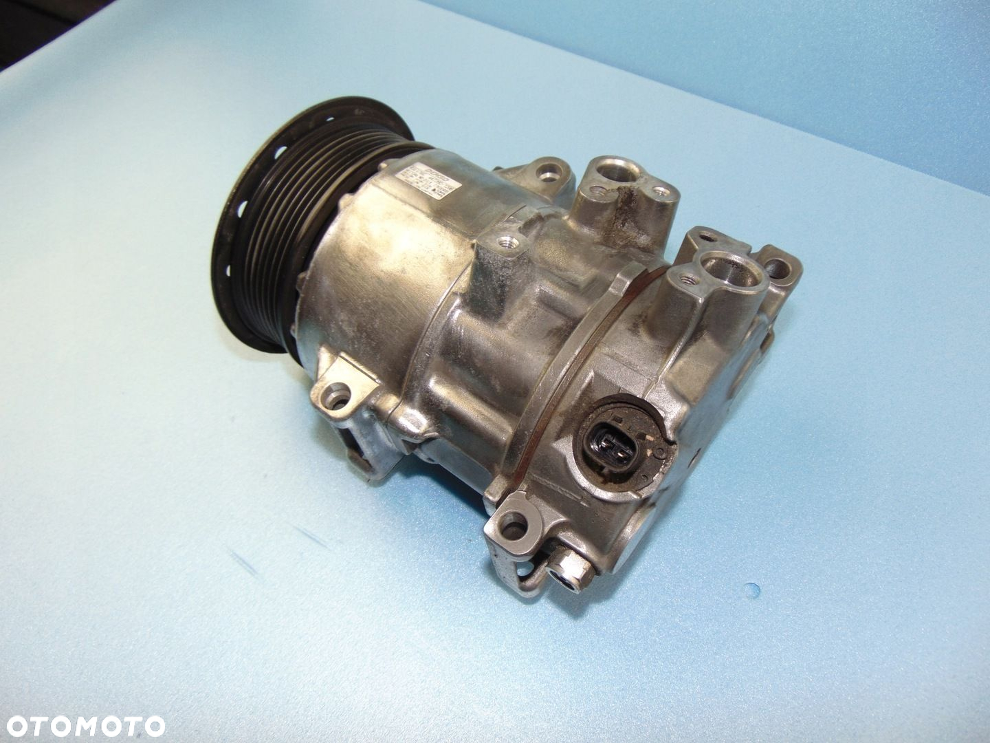 Sprężarka Kompresor klimatyzacji Lexus 2,2D IS220 447260-1295 6SEU16C - 6