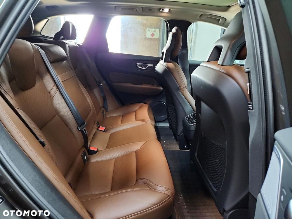 Volvo XC 60 T6 AWD Inscription - 11