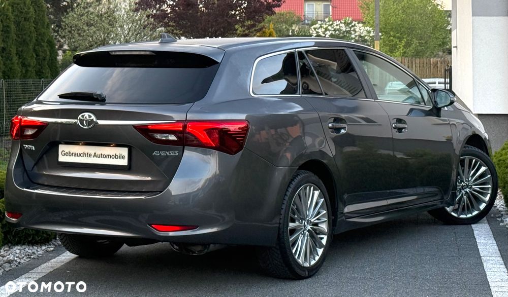 Toyota Avensis Touring Sports 1.8 Executive - 32