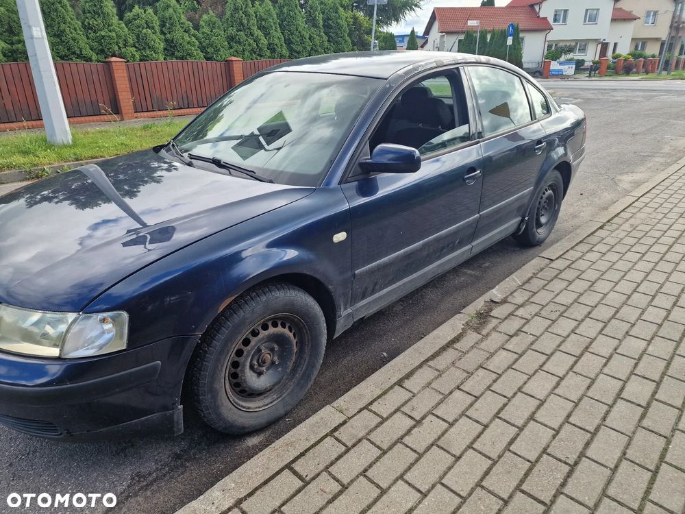 VW Passat b5 sedan przedlift 1.8 20v ADR skrzynia DHZ lakier LN5Y na części - 3